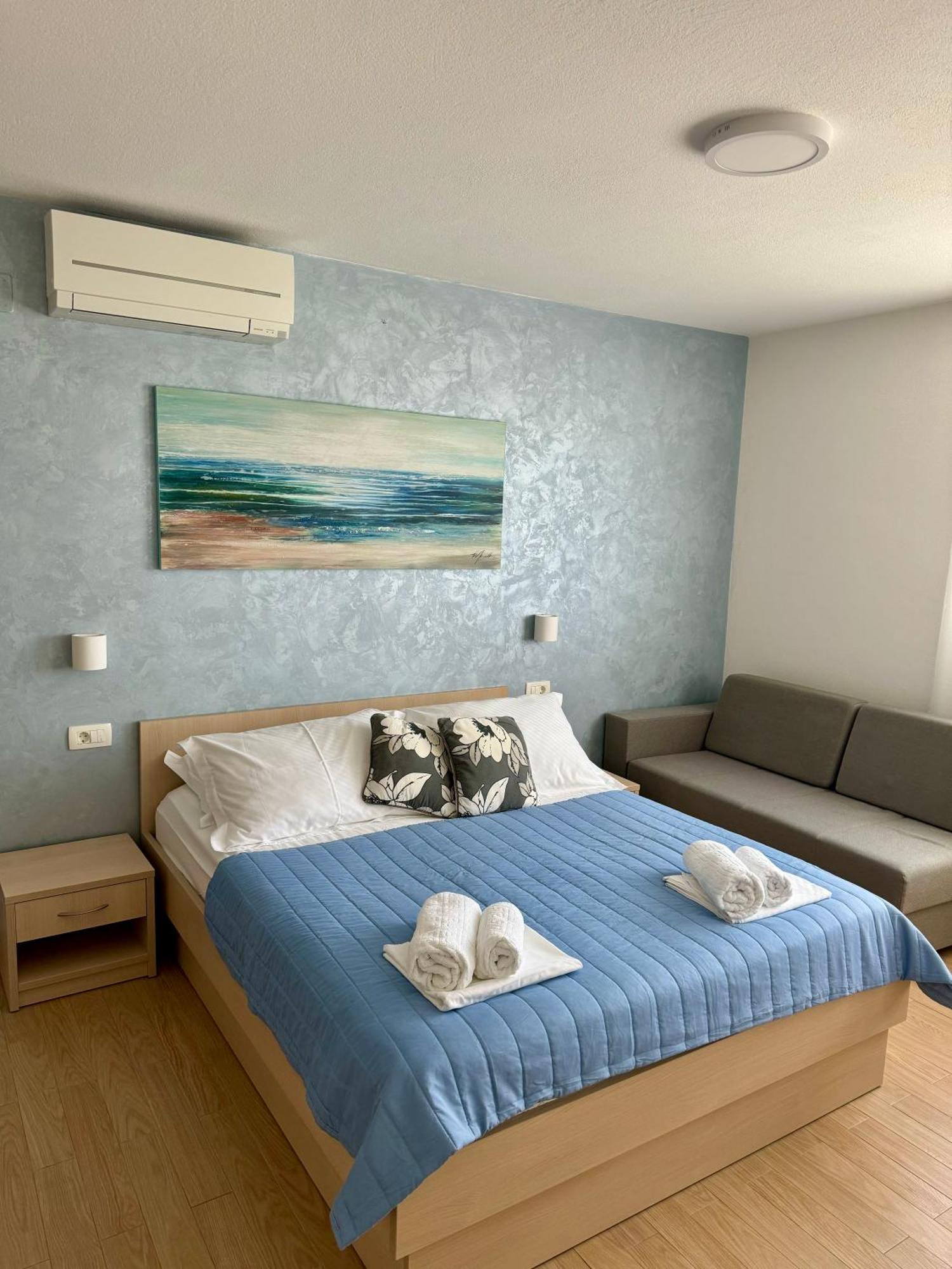 Waterfront Apartments - Tucepi Ngoại thất bức ảnh