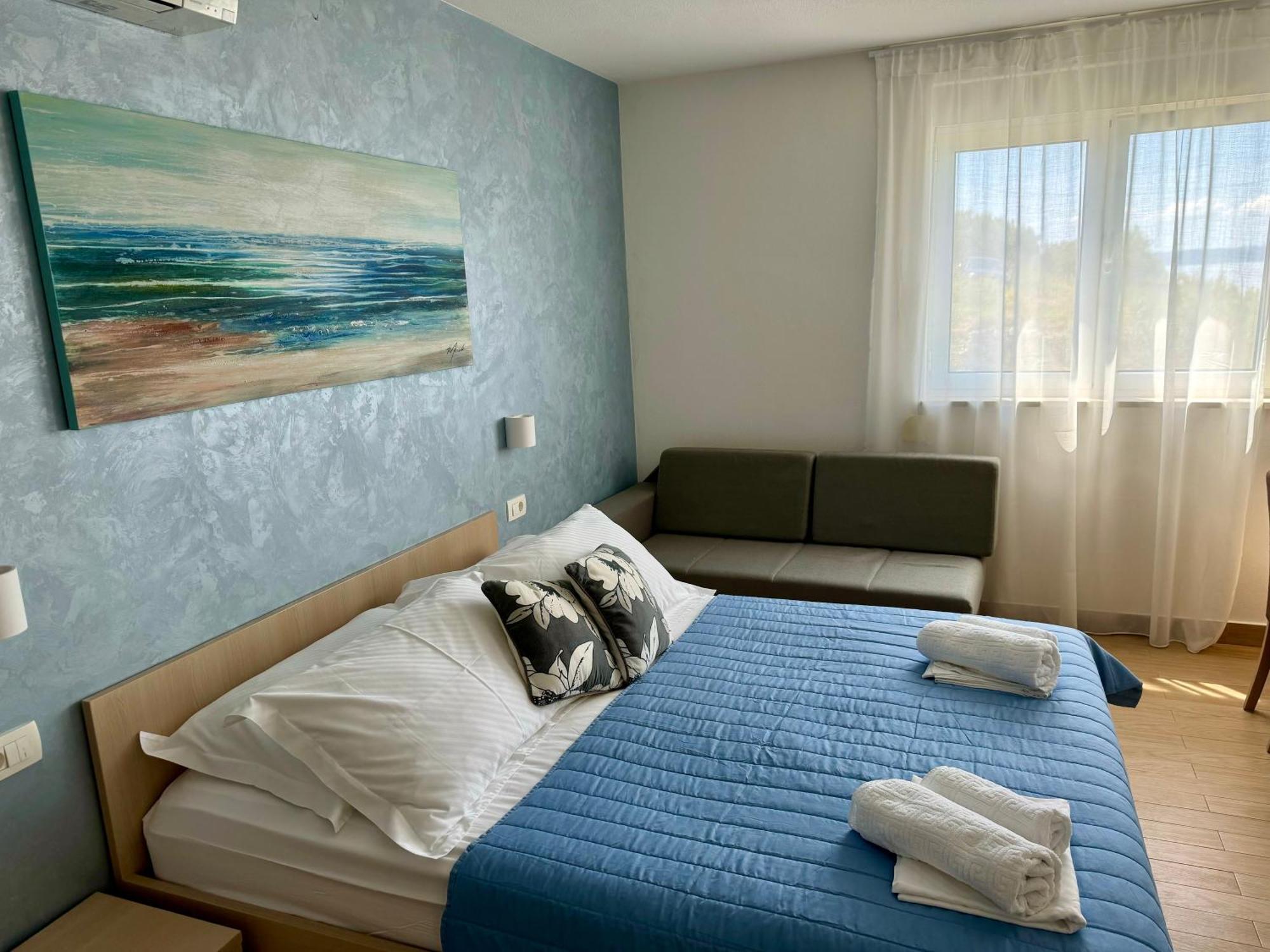 Waterfront Apartments - Tucepi Ngoại thất bức ảnh
