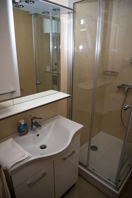 Waterfront Apartments - Tucepi Ngoại thất bức ảnh