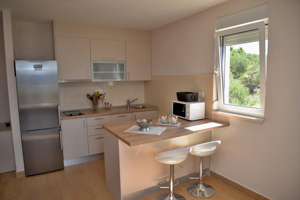 Waterfront Apartments - Tucepi Ngoại thất bức ảnh